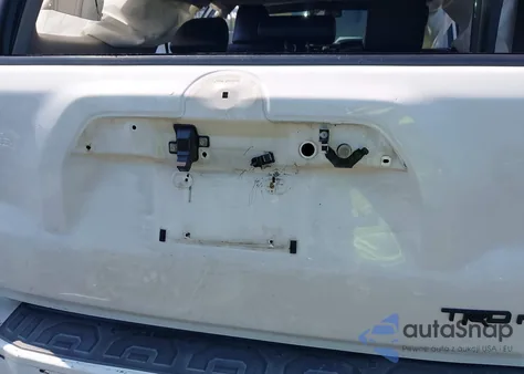 2019 Toyota 4Runner Trd Pro z USA, uszkodzony, nr VIN JTEBU5JR9K5620810